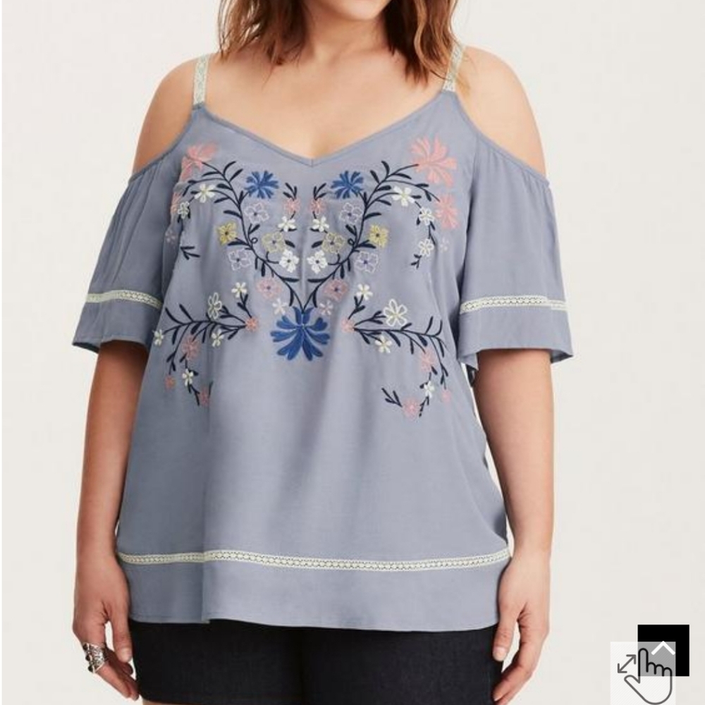 Plus Size 3X Torrid Embroidered Lace Inset Cold Shoulder Top floral Blouse